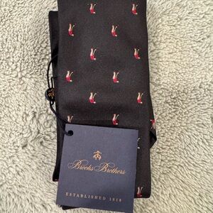 Brooks Brothers Black Tie with Red Golf Design